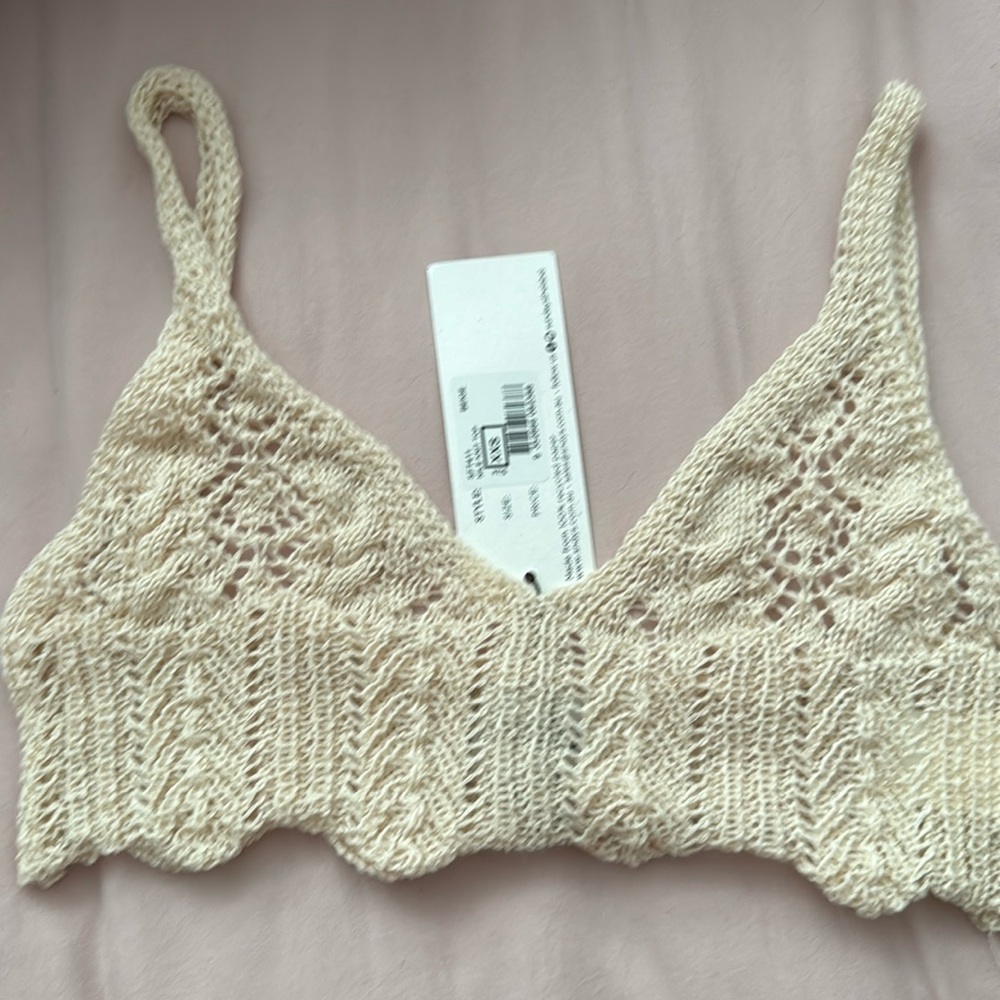 Beige crochet crop top